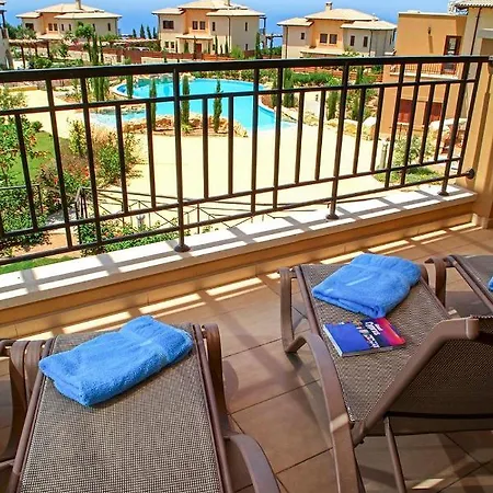 Alexander Heights Premium Ar12 Apartment